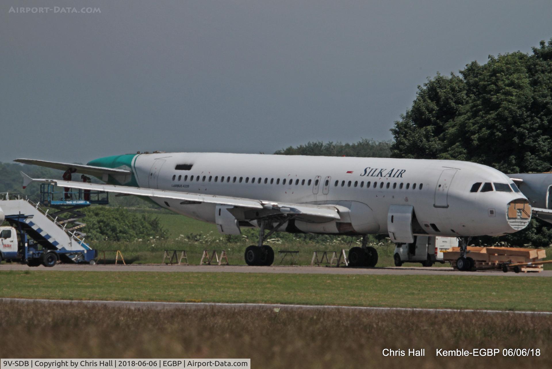 9V-SDB, 1978 McDonnell Douglas DC-10-30 C/N 46993, Kemble