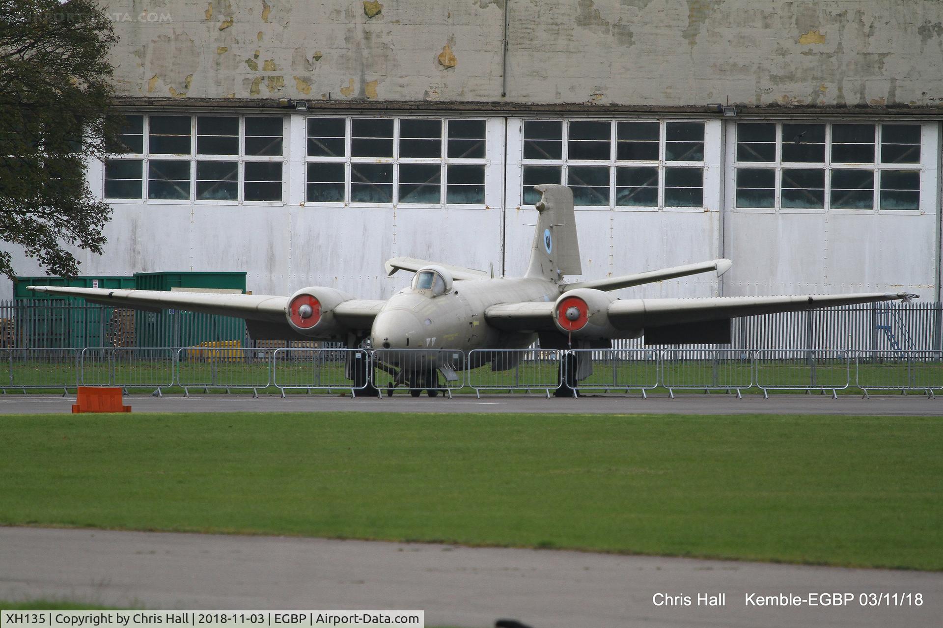 XH135, 1959 English Electric Canberra PR.9 C/N SH1725, Kemble