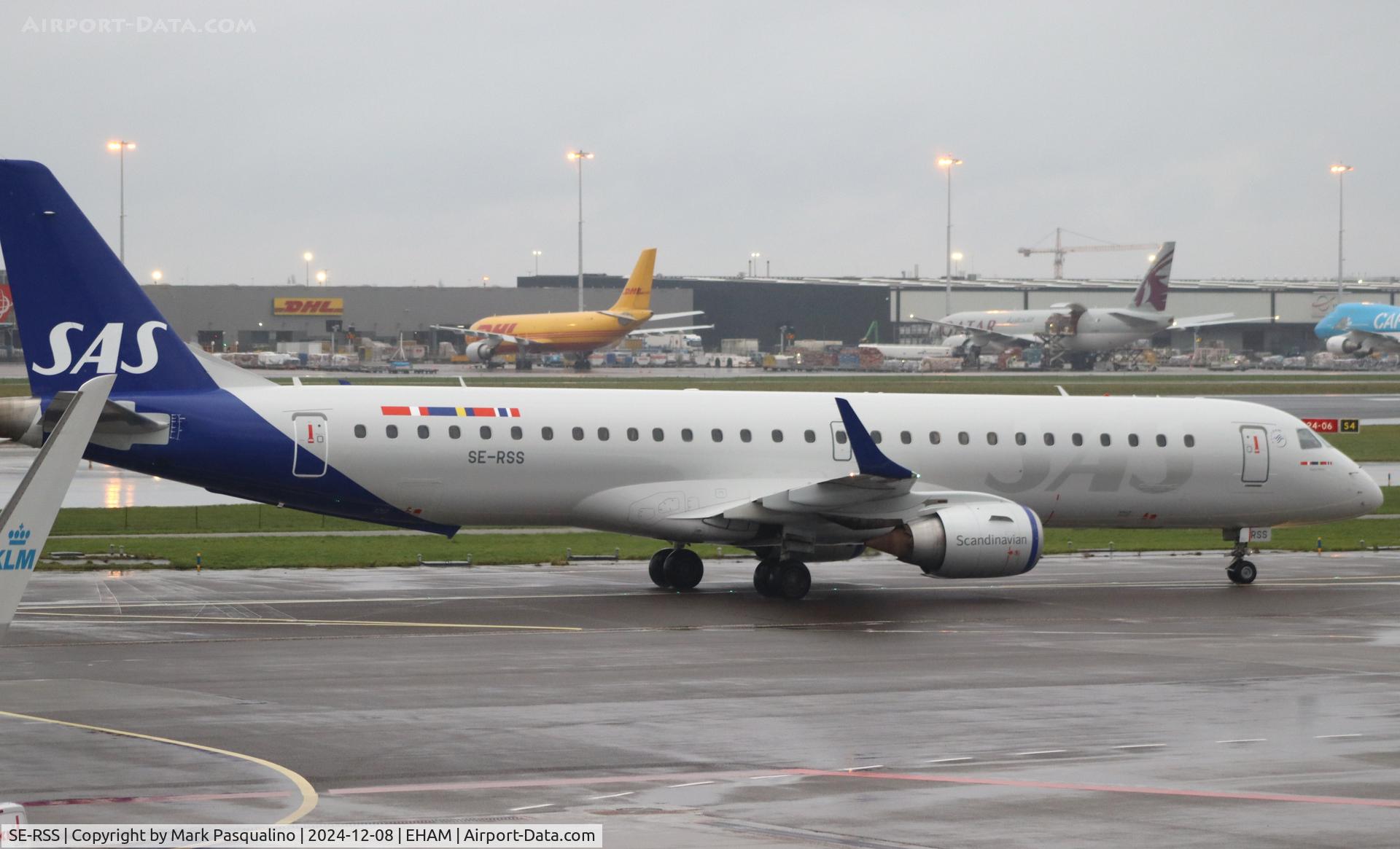SE-RSS, 2011 Embraer ERJ-195LR (ERJ-190-200LR) C/N 19000437, ERJ-190-200LR