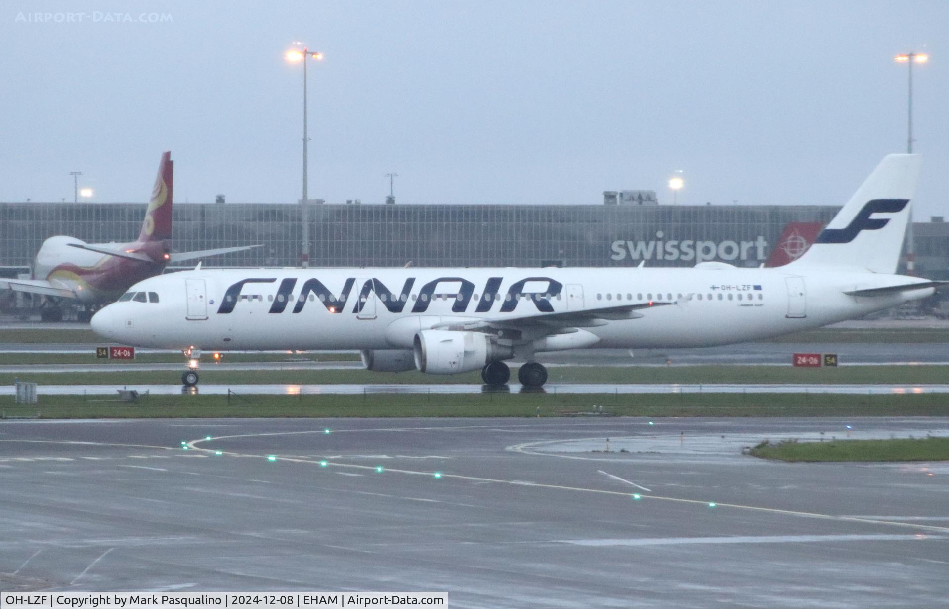 OH-LZF, 2004 Airbus A321-211 C/N 2208, Airbus A321-211