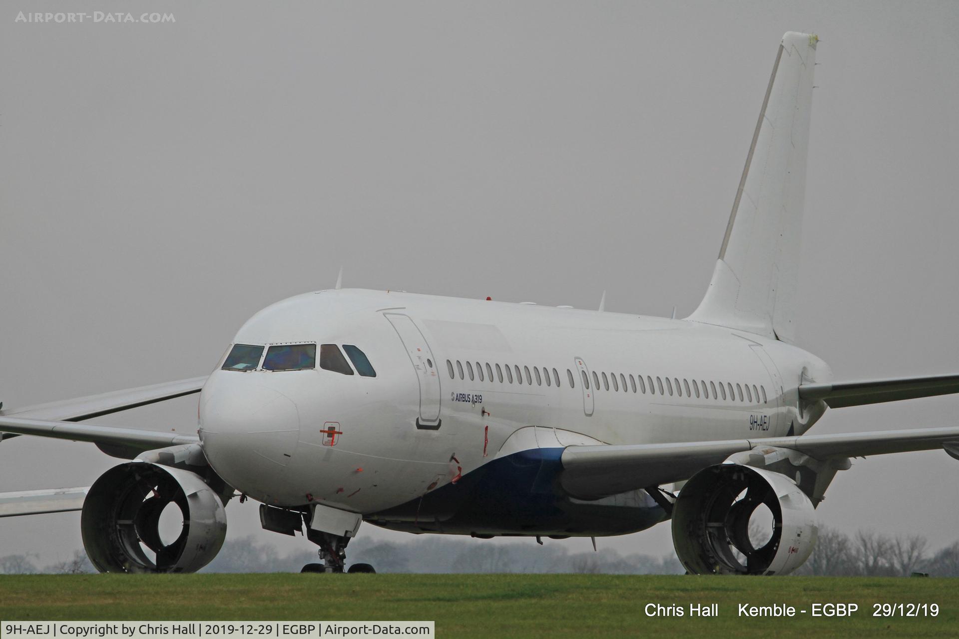 9H-AEJ, 2004 Airbus A319-112 C/N 2186, Kemble