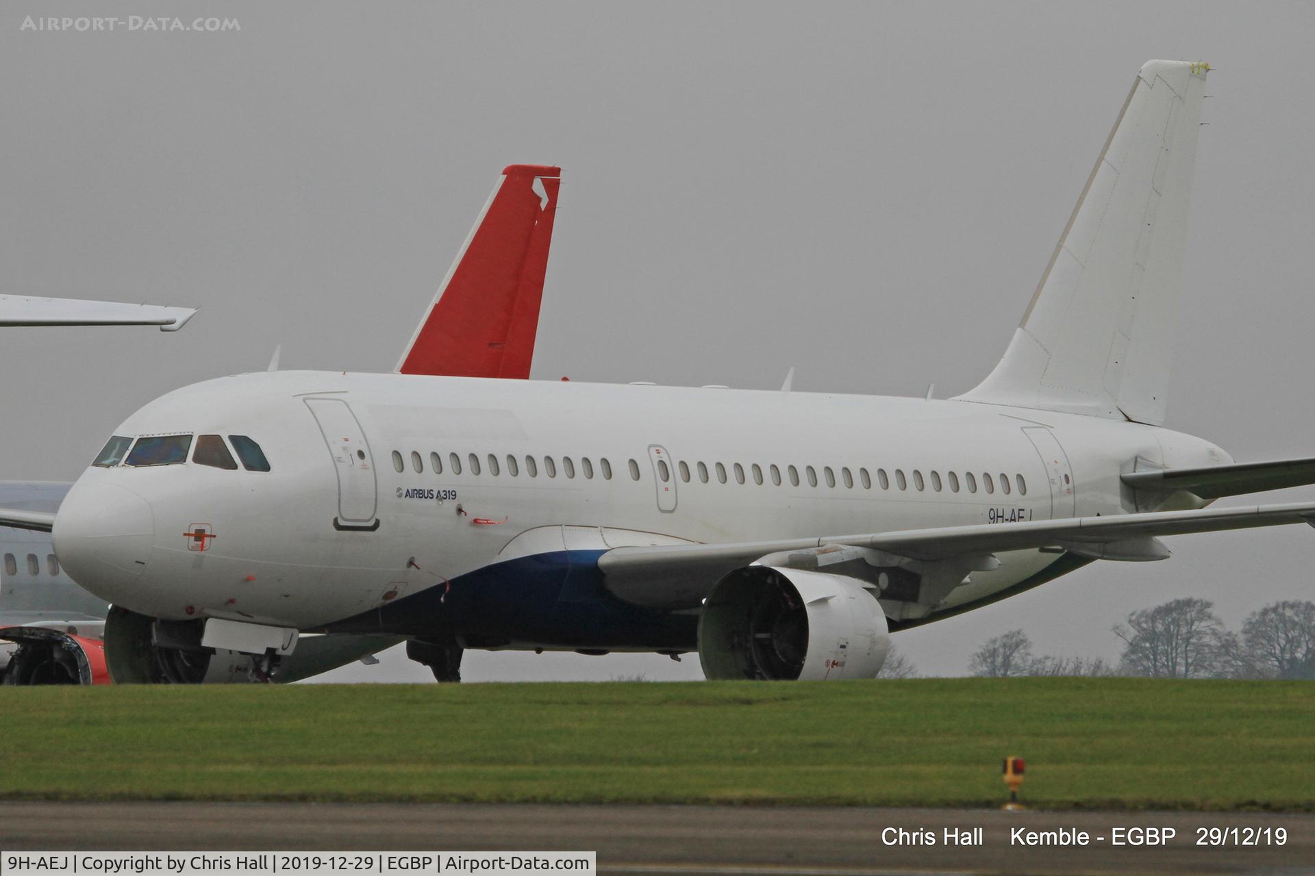 9H-AEJ, 2004 Airbus A319-112 C/N 2186, Kemble