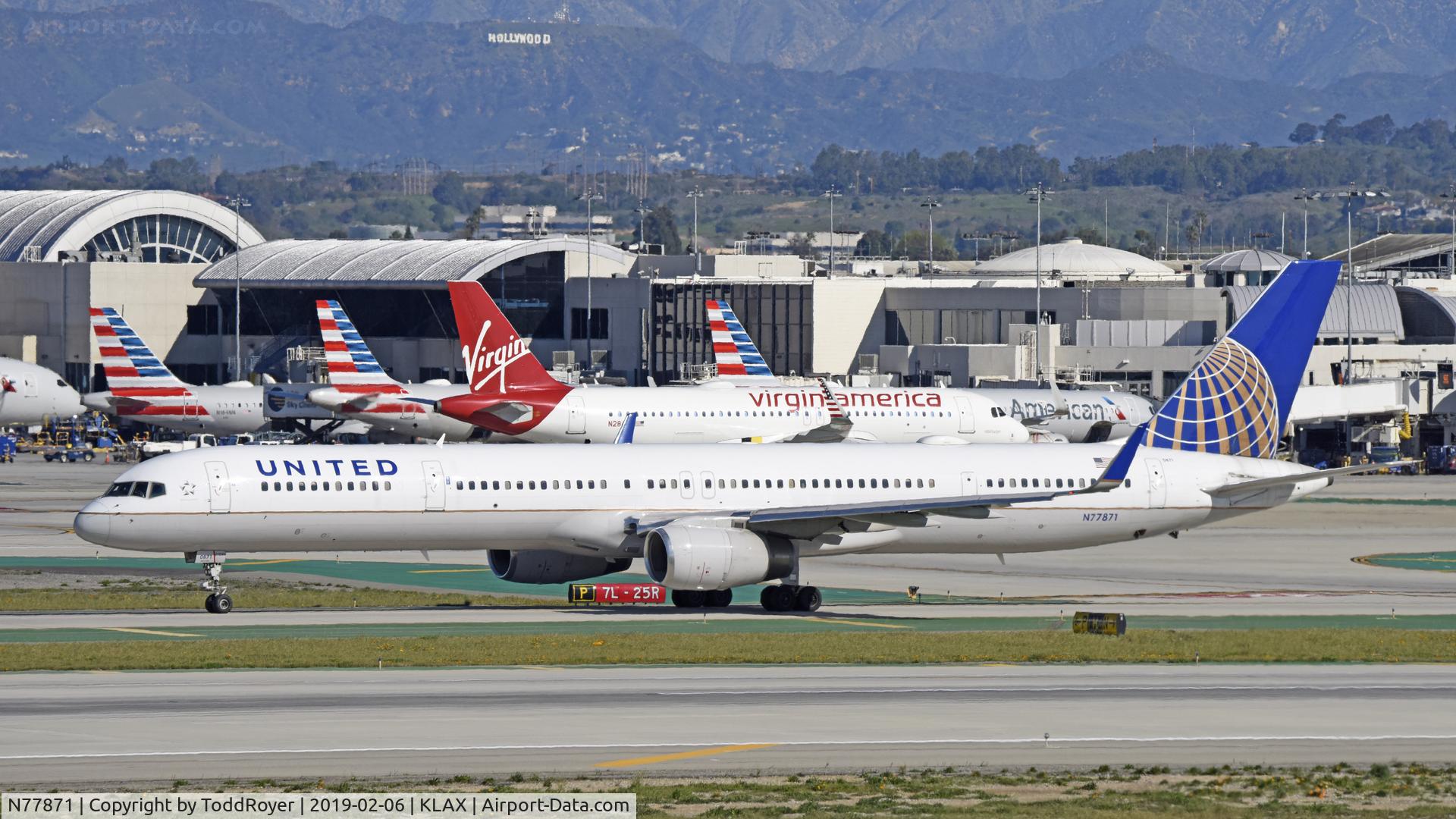 N77871, 2003 Boeing 757-33N C/N 33526, Arrived at LAX on 25L