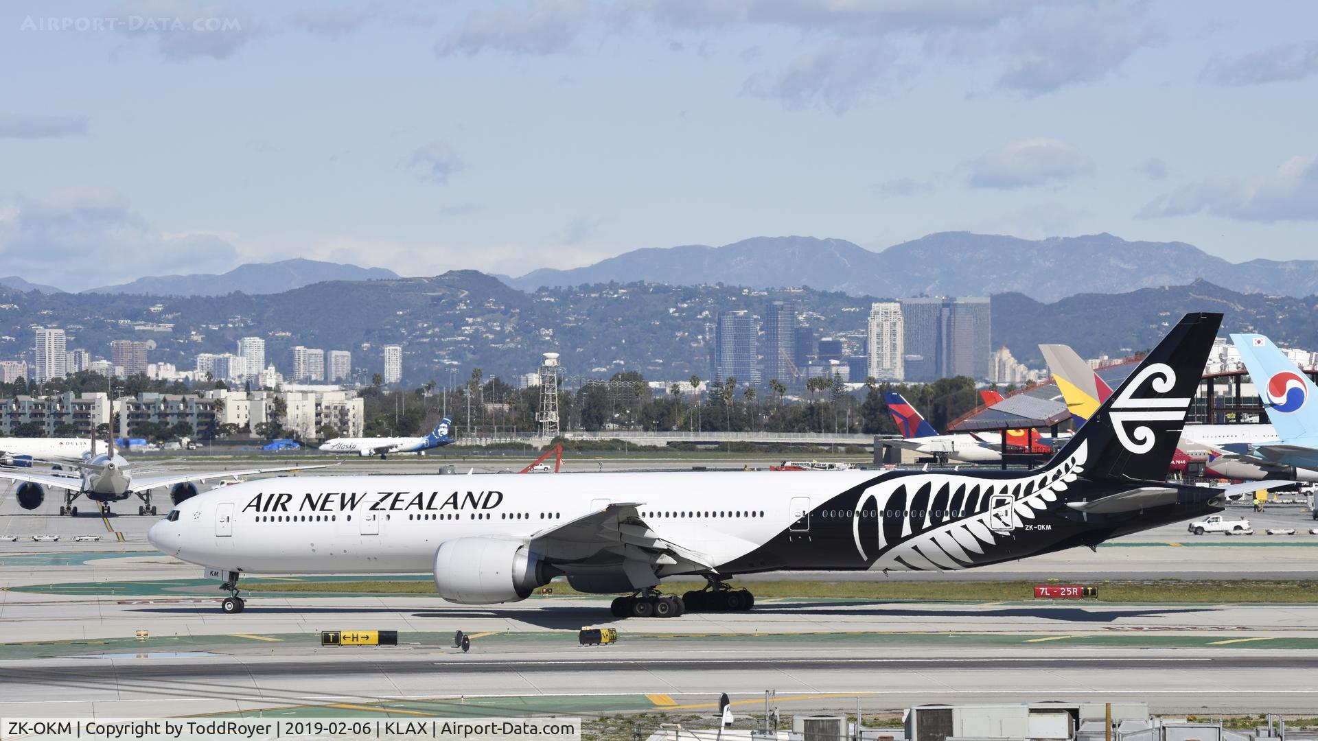 ZK-OKM, 2010 Boeing 777-306/ER C/N 38405, Arrived at LAX on 25L