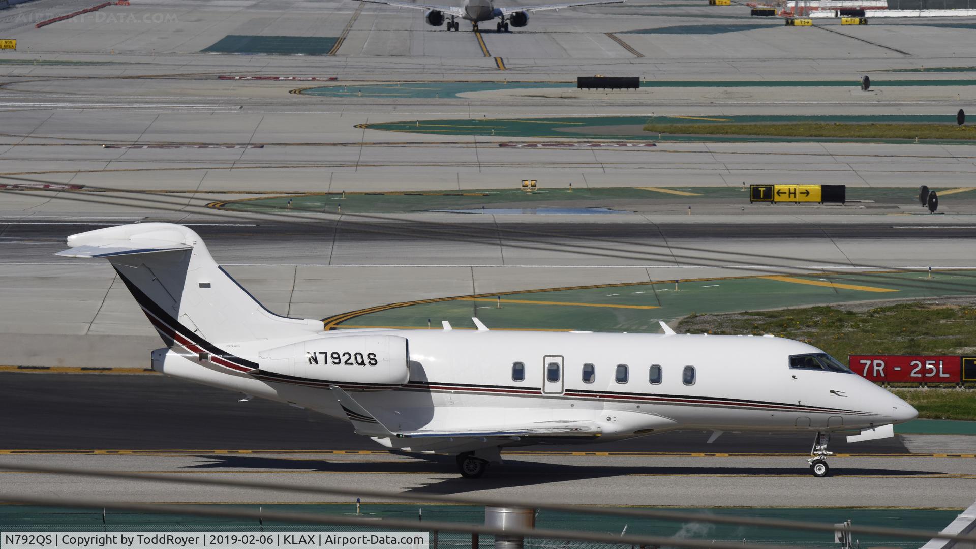 N792QS, 2016 Bombardier Challenger 350 (BD-100-1A10) C/N 20634, Taxiing to parking at LAX