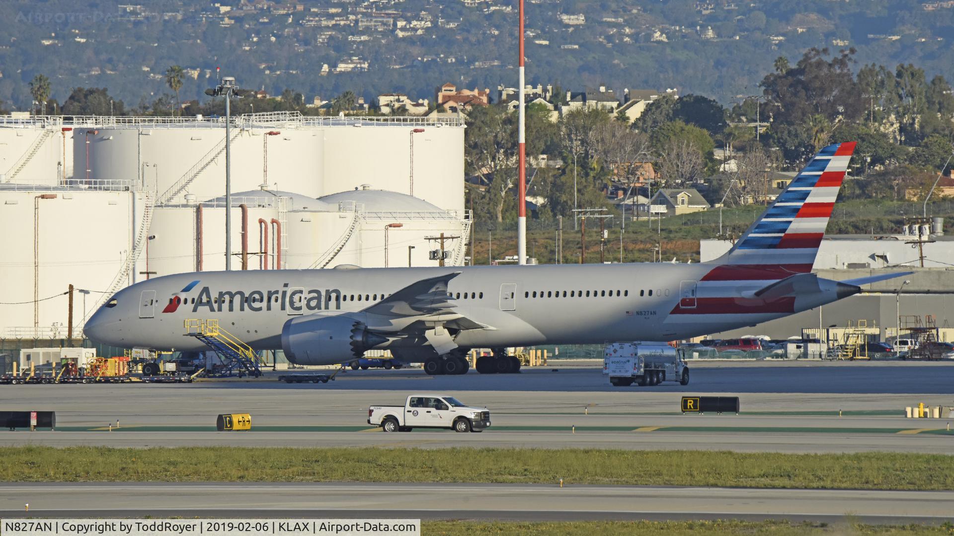 N827AN, 2017 Boeing 787-9 Dreamliner Dreamliner C/N 40647, Parked at LAX