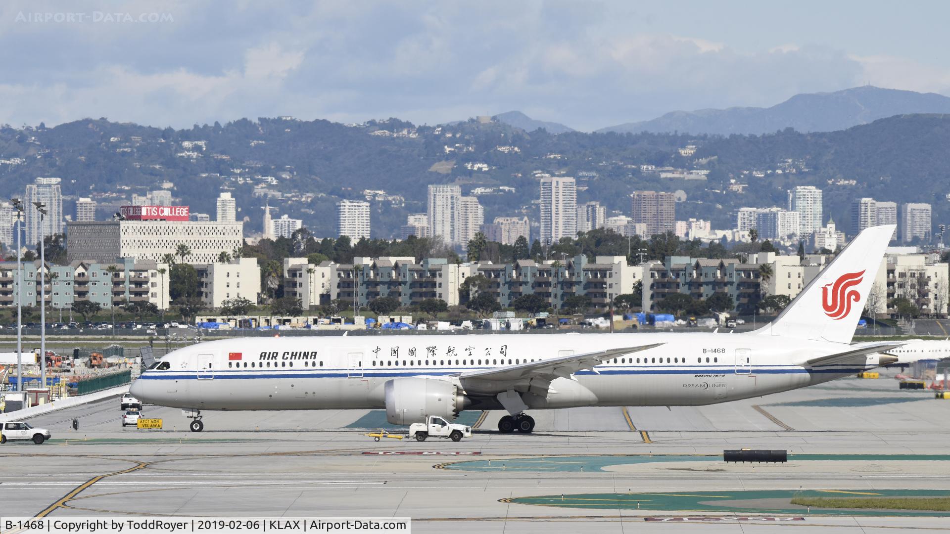 N38950, 2014 Boeing 787-9 Dreamliner Dreamliner C/N 36401, Taxiing at LAX