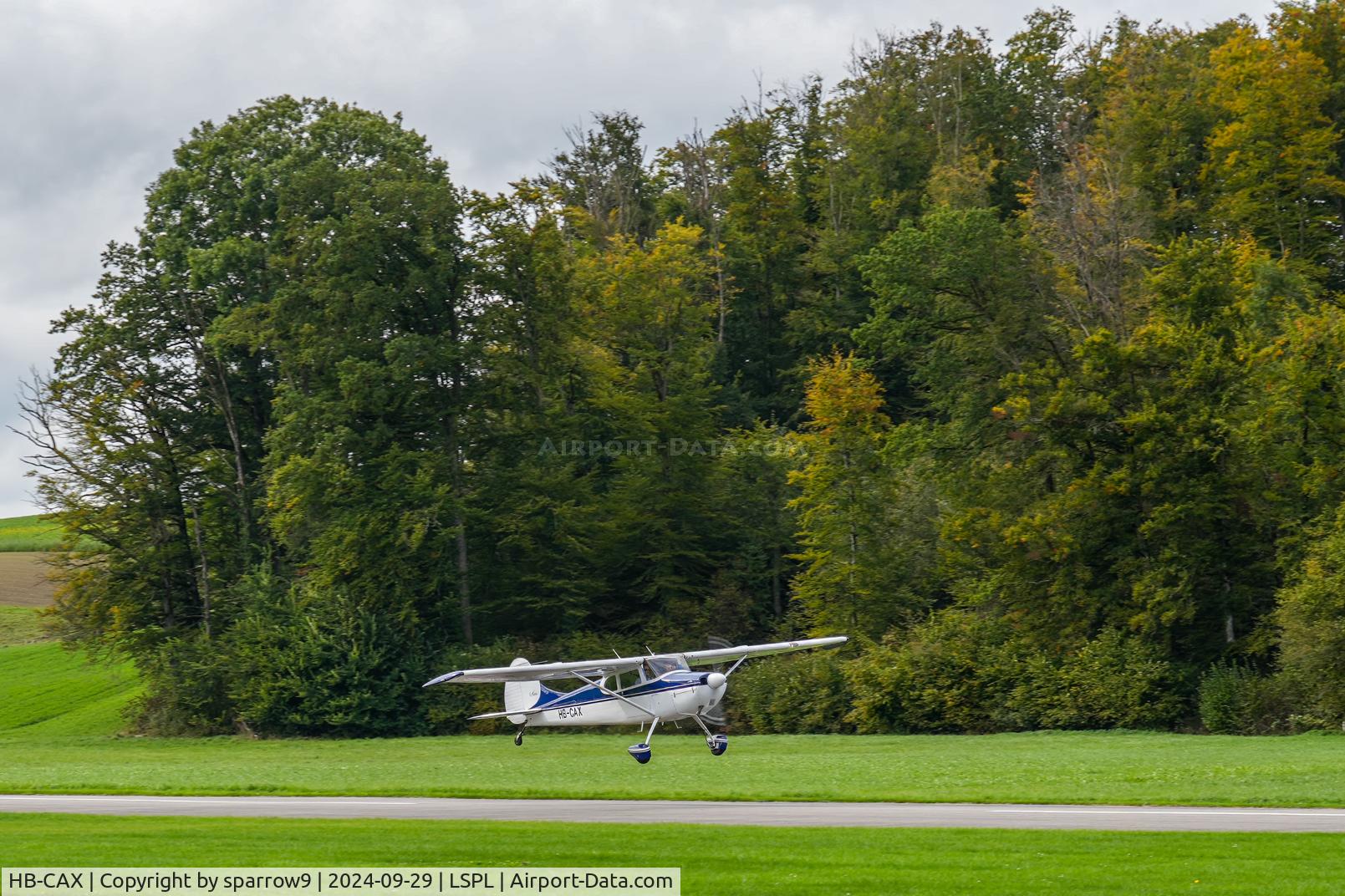 HB-CAX, 1950 Cessna 170A C/N 19644, Visited its first base again. Between the b+w-photo to the left and this one about 66 years have passed.