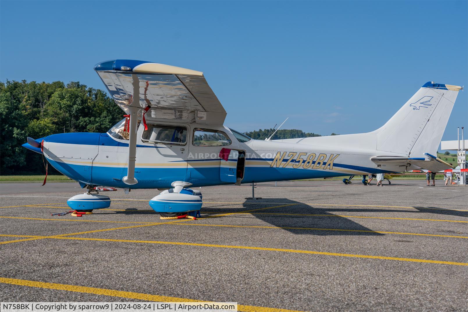 N758BK, 1978 Cessna R172K Hawk XP C/N R1722963, At Langenthal-Bleienbach