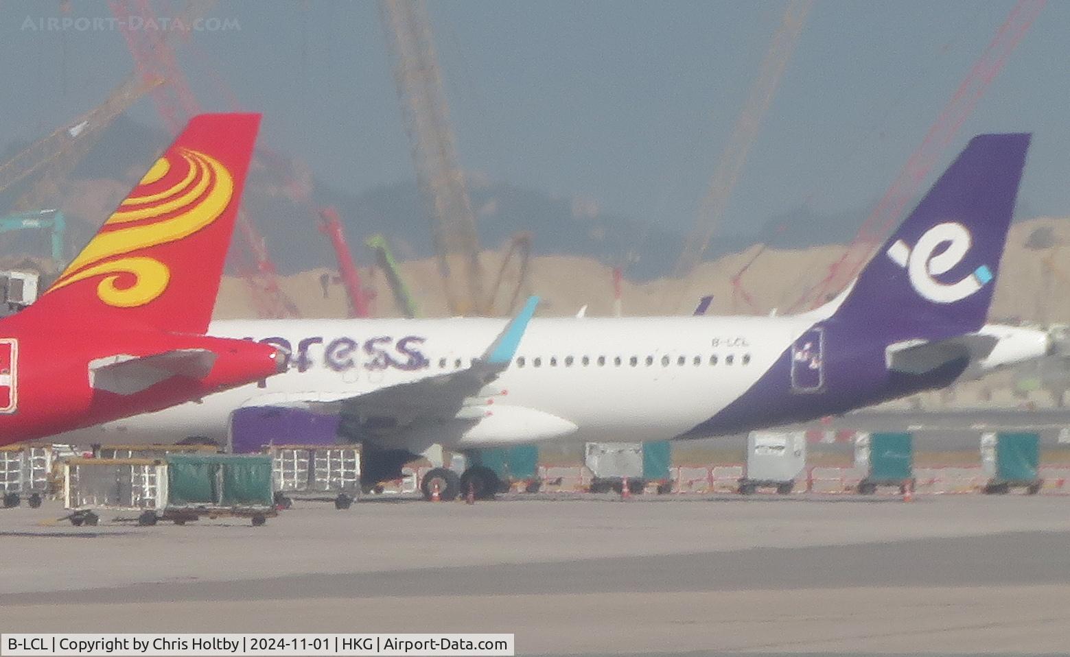 B-LCL, 2016 Airbus A320-271N C/N 7209, On stand at Hong Kong International