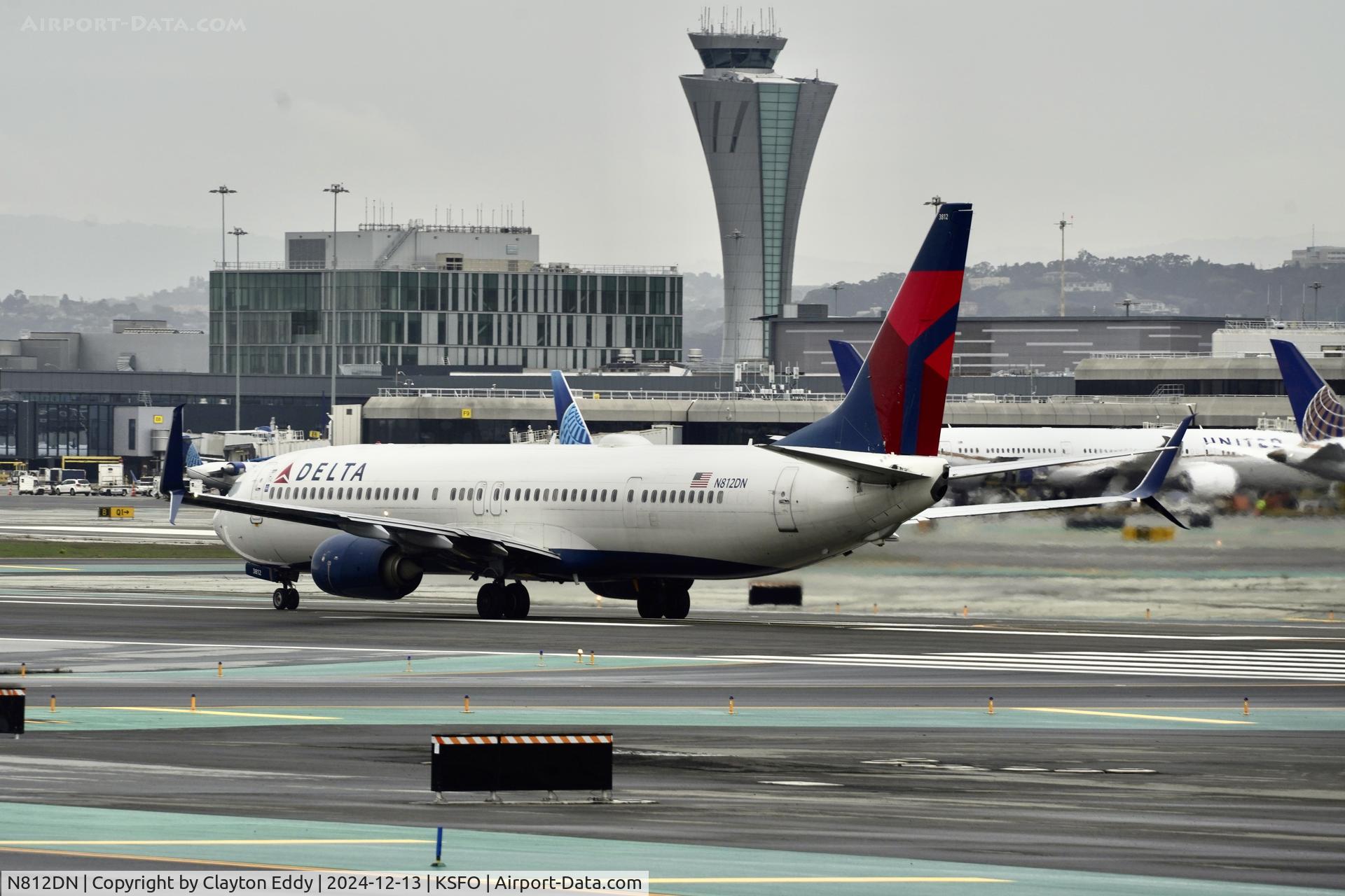 N812DN, 2013 Boeing 737-932/ER C/N 31923, SFO 2024