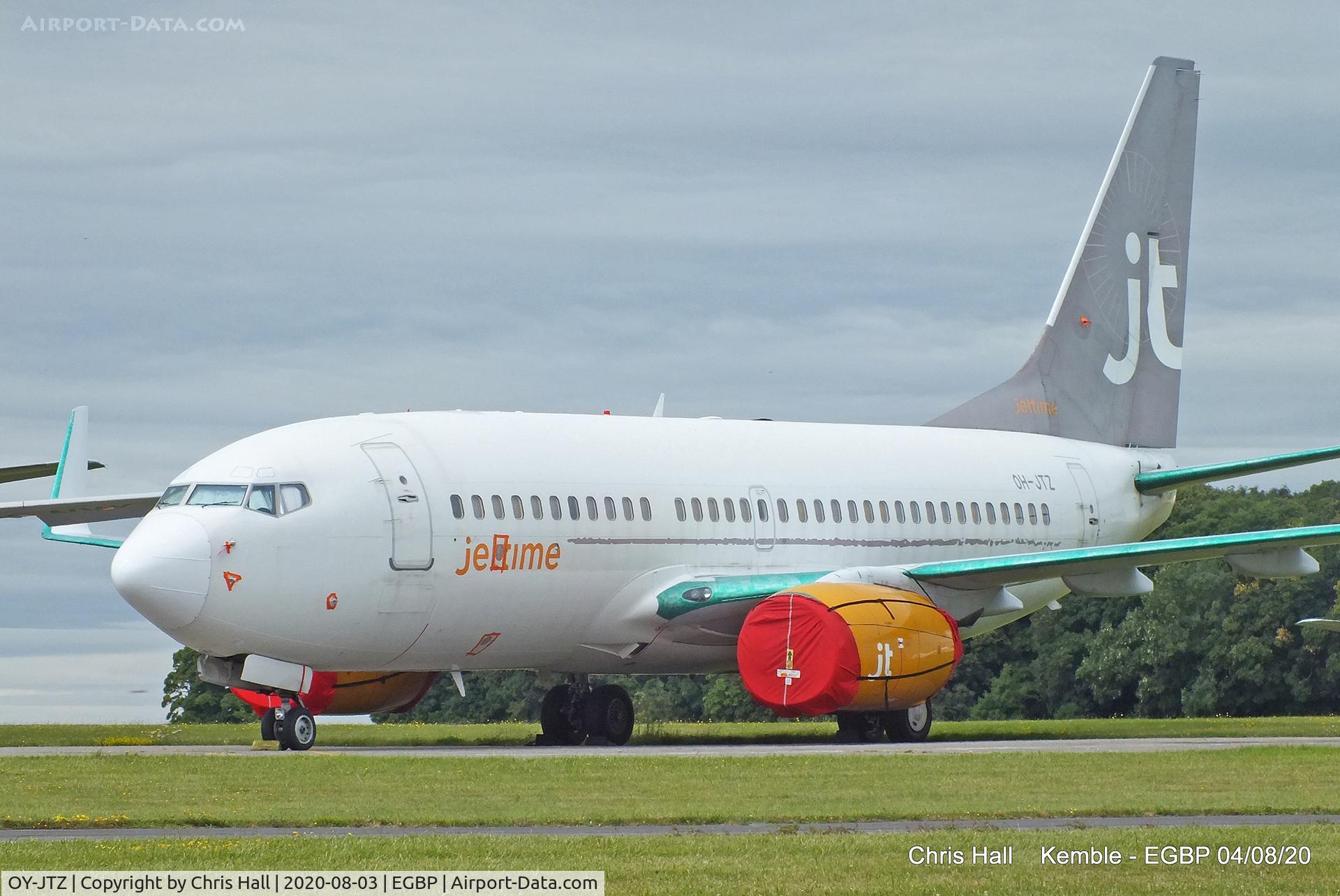 OY-JTZ, 1999 Boeing 737-73S C/N 29083, Kemble