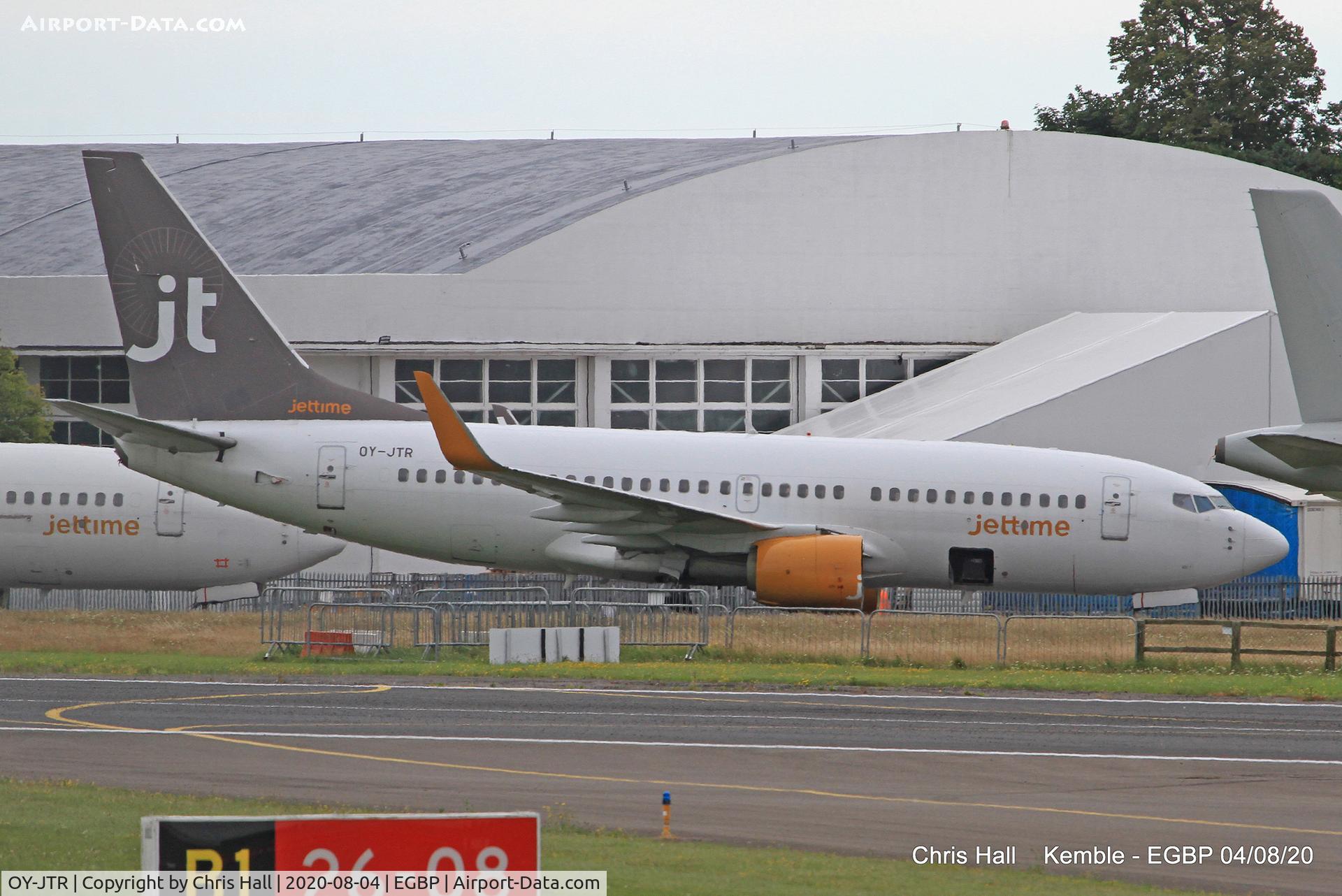 OY-JTR, 1999 Boeing 737-73A C/N 28497, Kemble