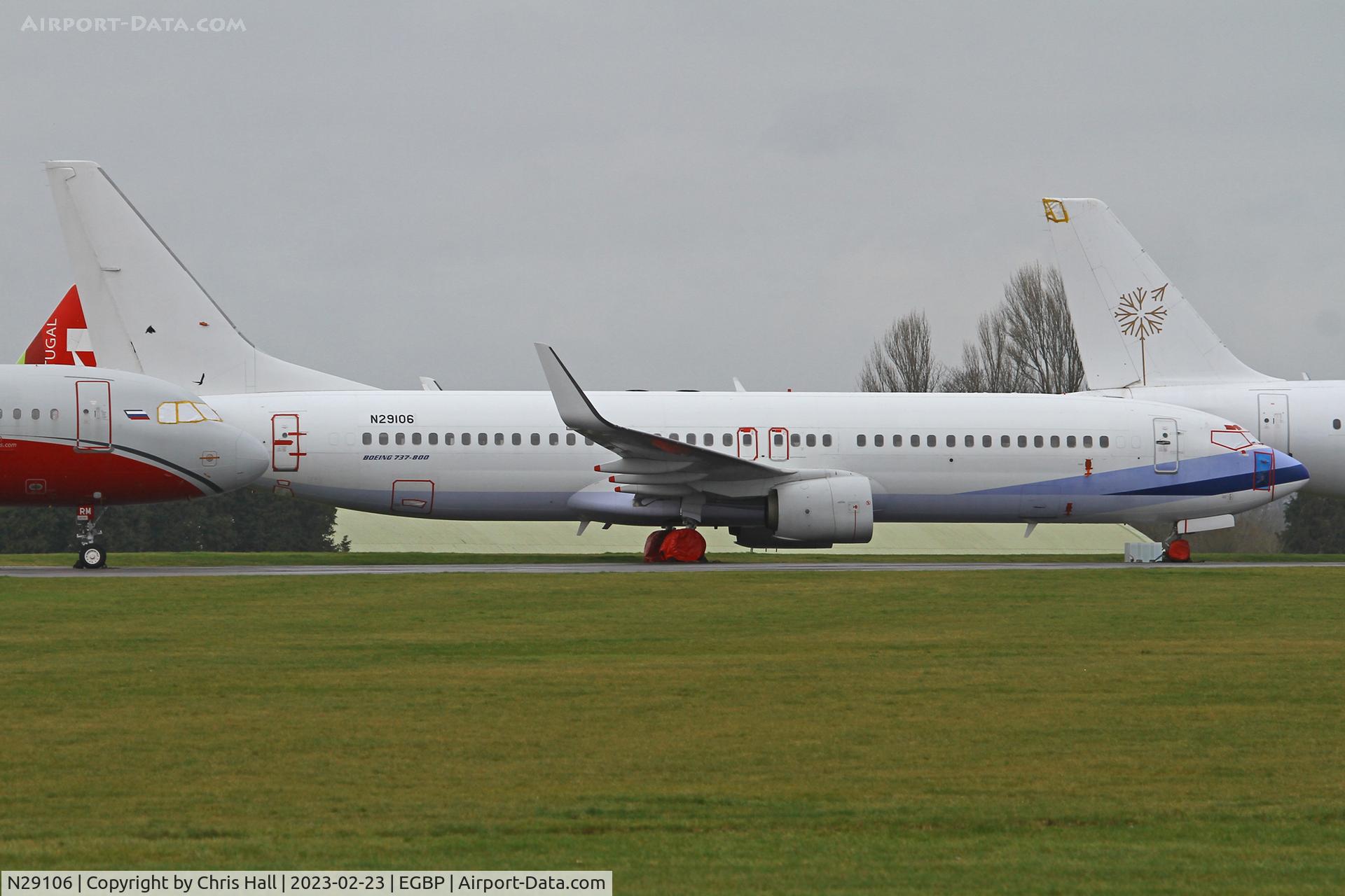 N29106, 1999 Boeing 737-809(WL) C/N 29106, Kemble