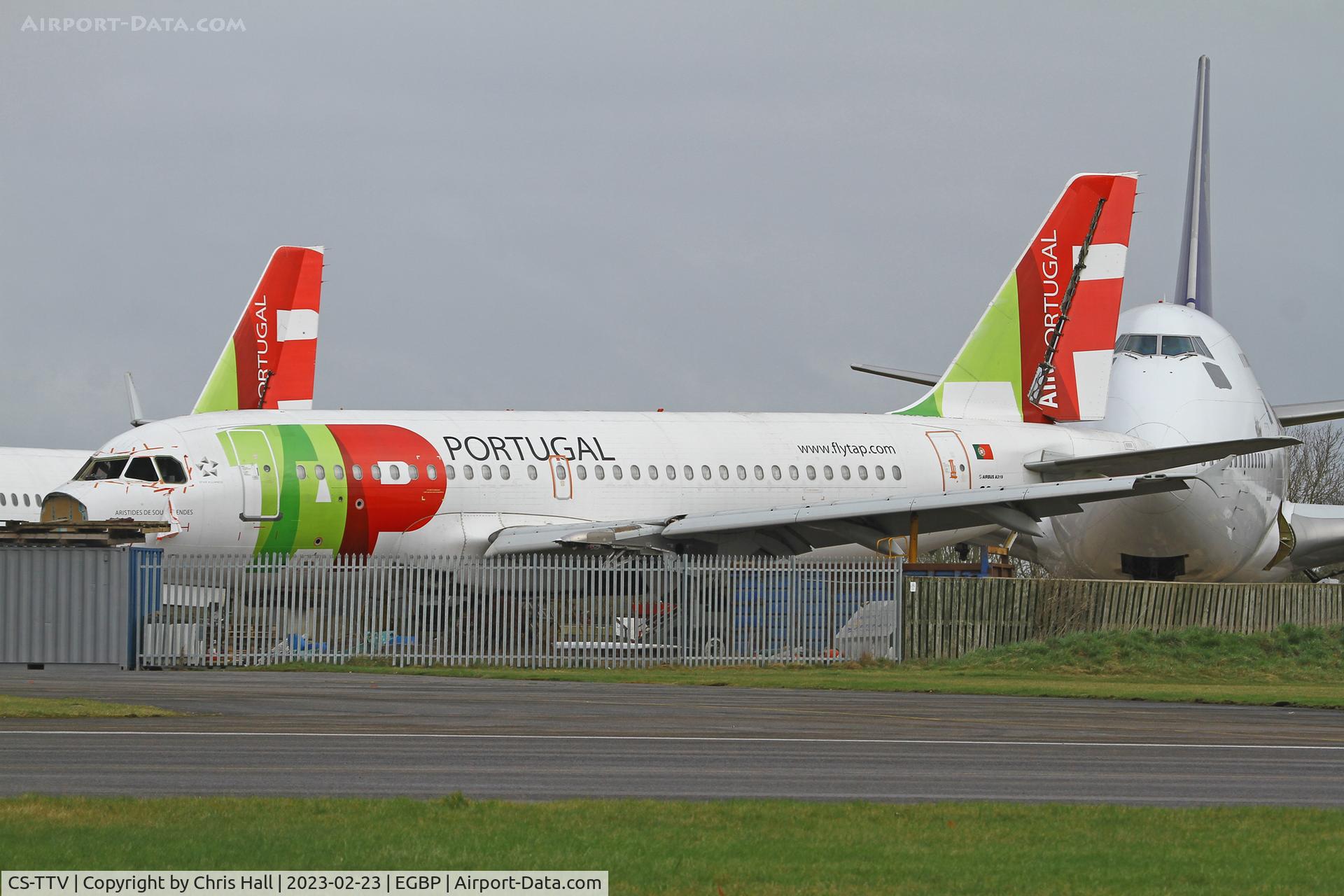 CS-TTV, 2002 Airbus A319-112 C/N 1718, Kemble