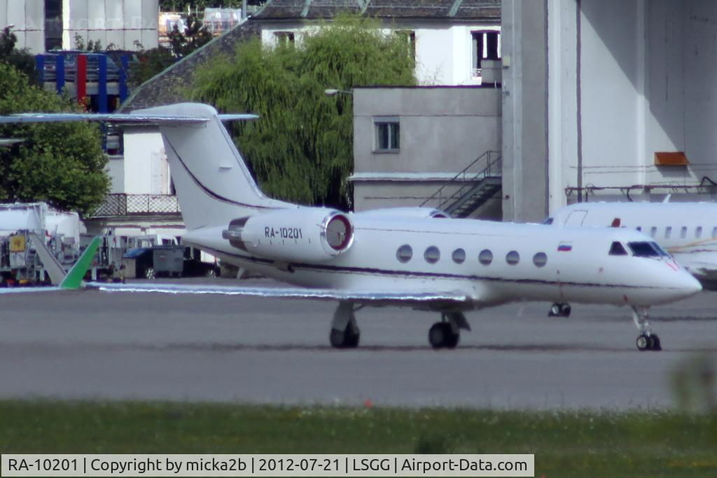 RA-10201, Gulfstream Aerospace G-IV SP C/N 1465, Parked