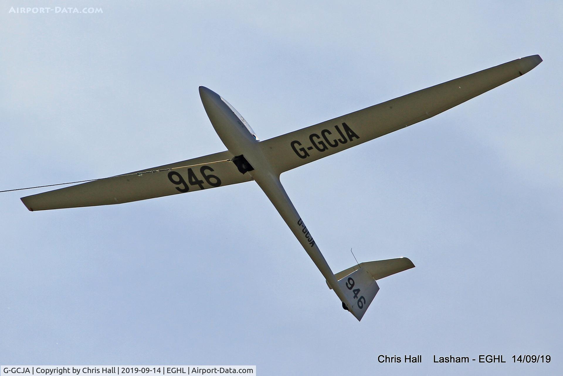 G-GCJA, 2001 Rolladen-Schneider LS-8-18 C/N 8354, Lasham