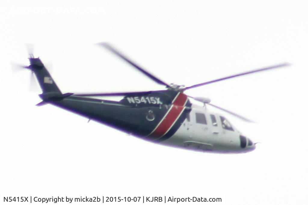 N5415X, 1981 Sikorsky S-76A C/N 760199, In flight