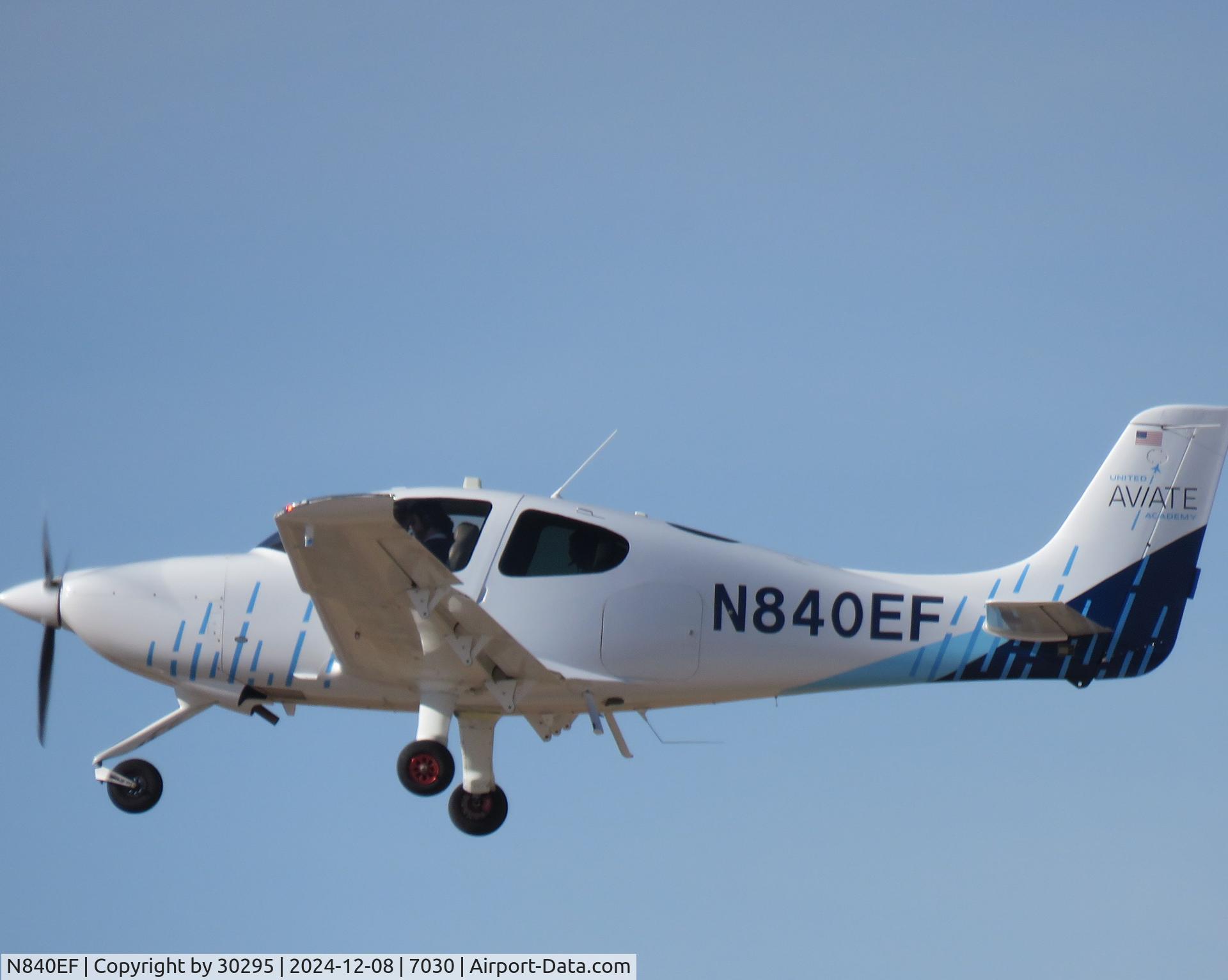 N840EF, 2018 Cirrus Design Corp SR20 C/N 2394, Southbound
