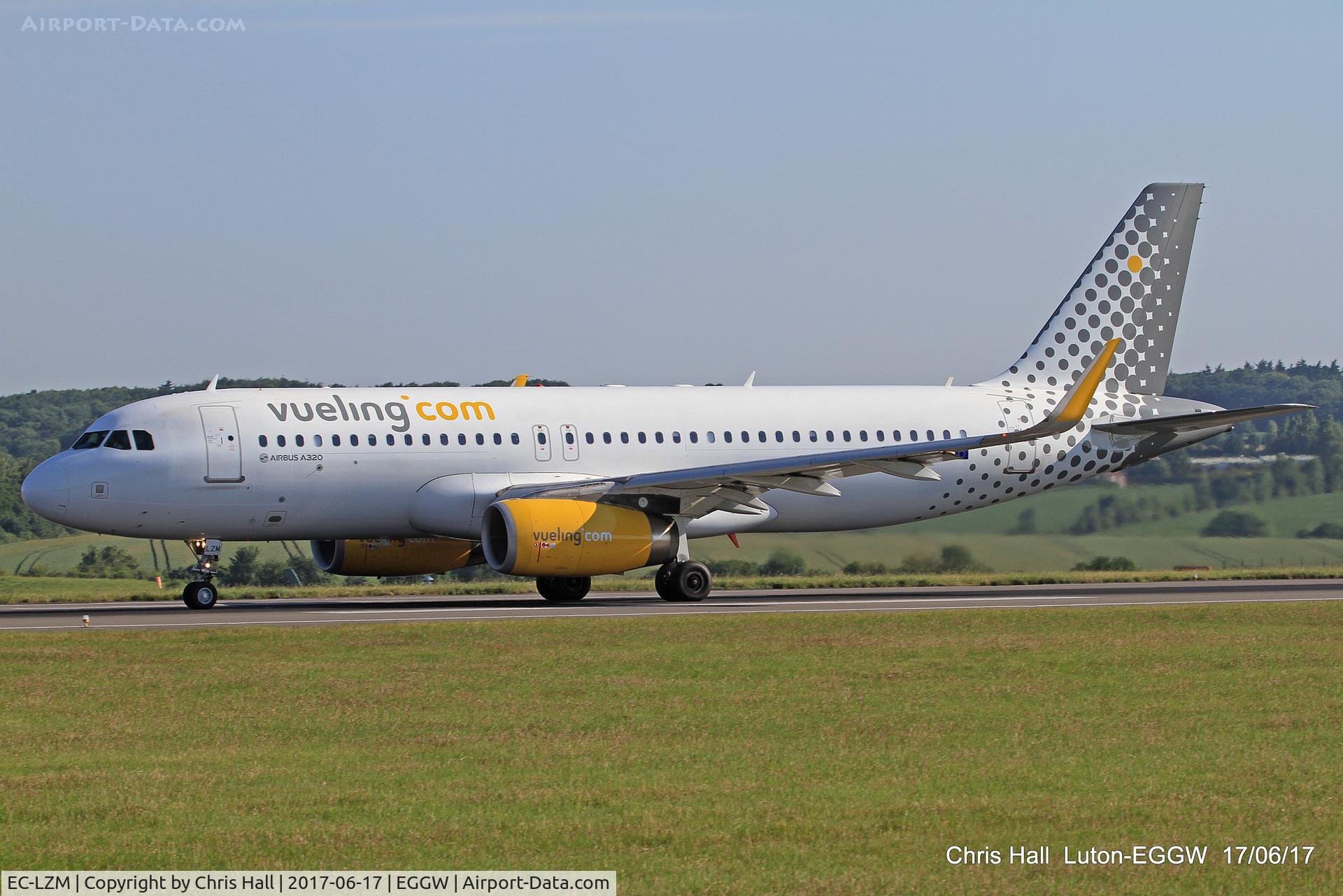 EC-LZM, 2013 Airbus A320-232 C/N 5877, Luton