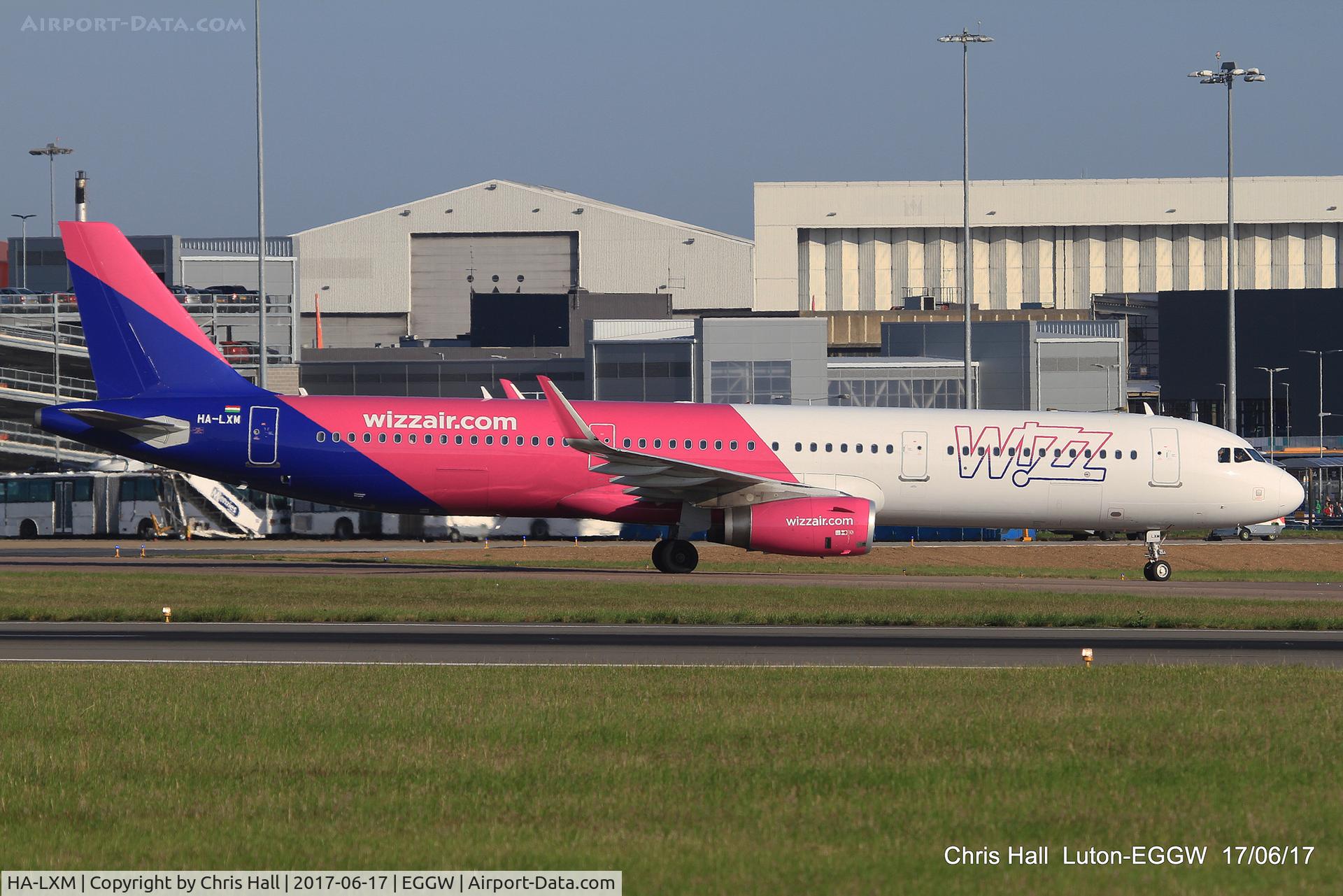 HA-LXM, 2017 Airbus A321-231 C/N 7528, Luton