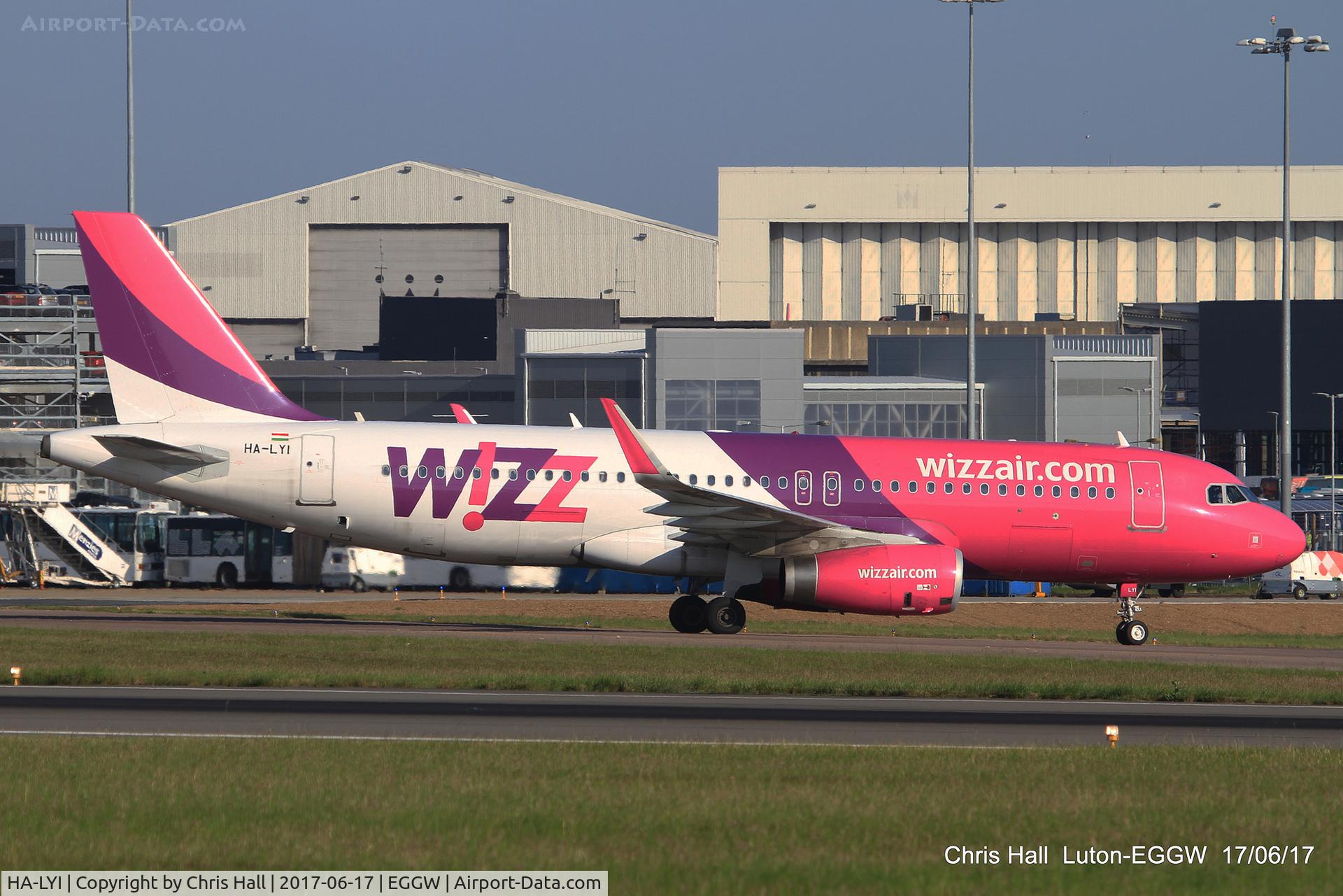 HA-LYI, 2014 Airbus A320-232 C/N 6352, Luton