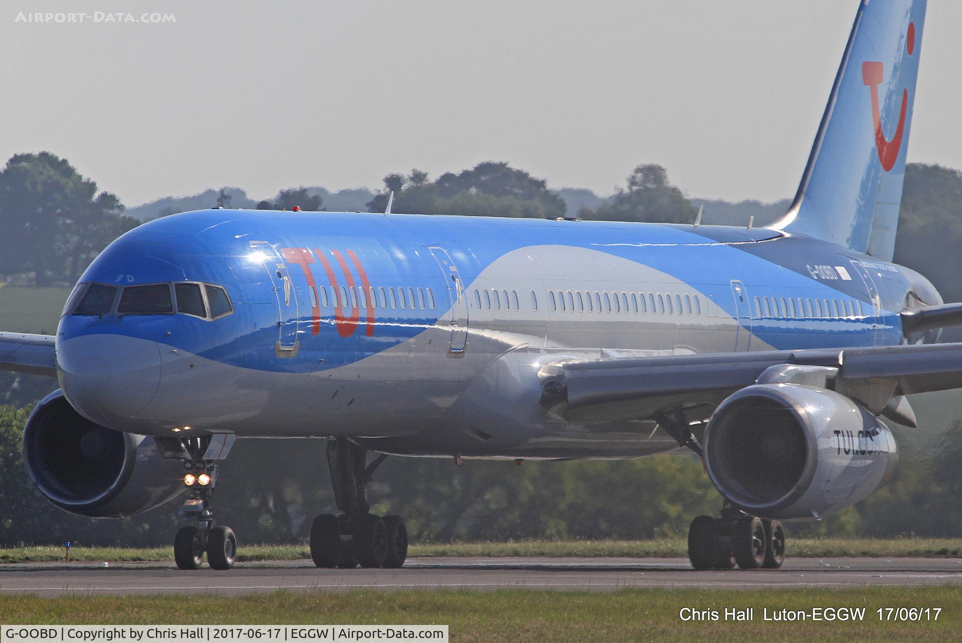 G-OOBD, 2003 Boeing 757-28A C/N 33099, Luton