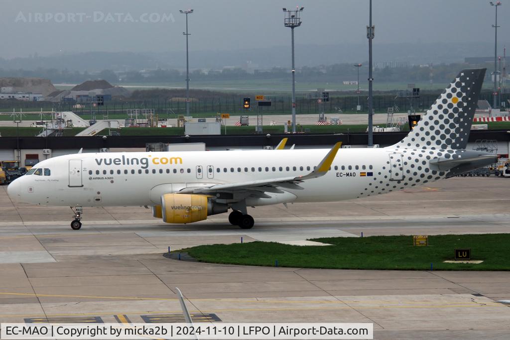 EC-MAO, 2014 Airbus A320-214 C/N 6081, Taxiing