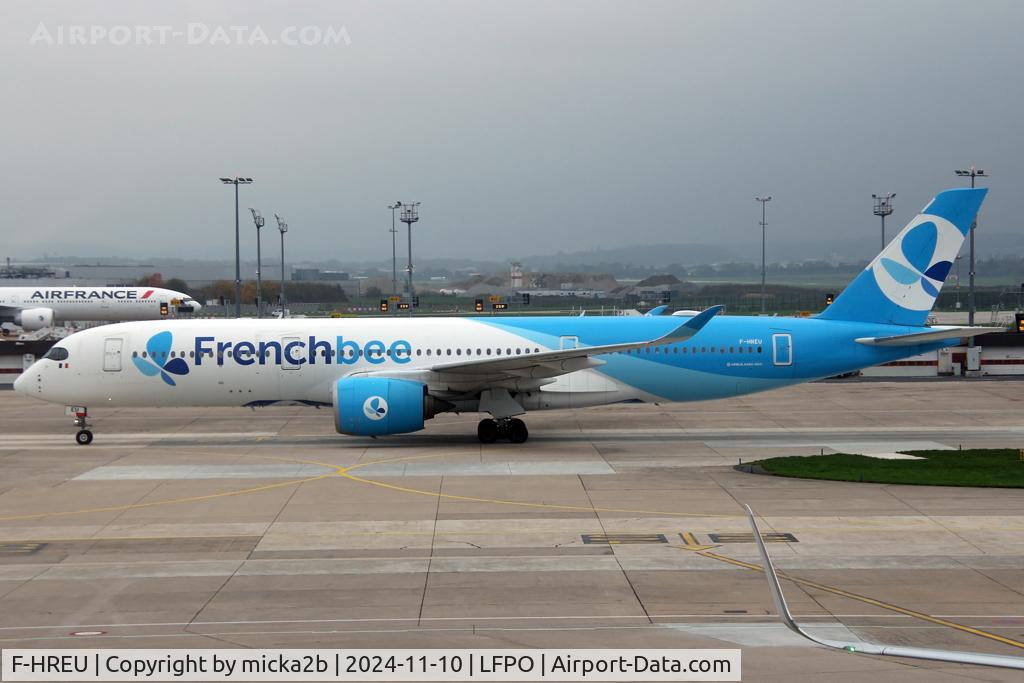 F-HREU, 2014 Airbus A350-941 C/N 005, Taxiing