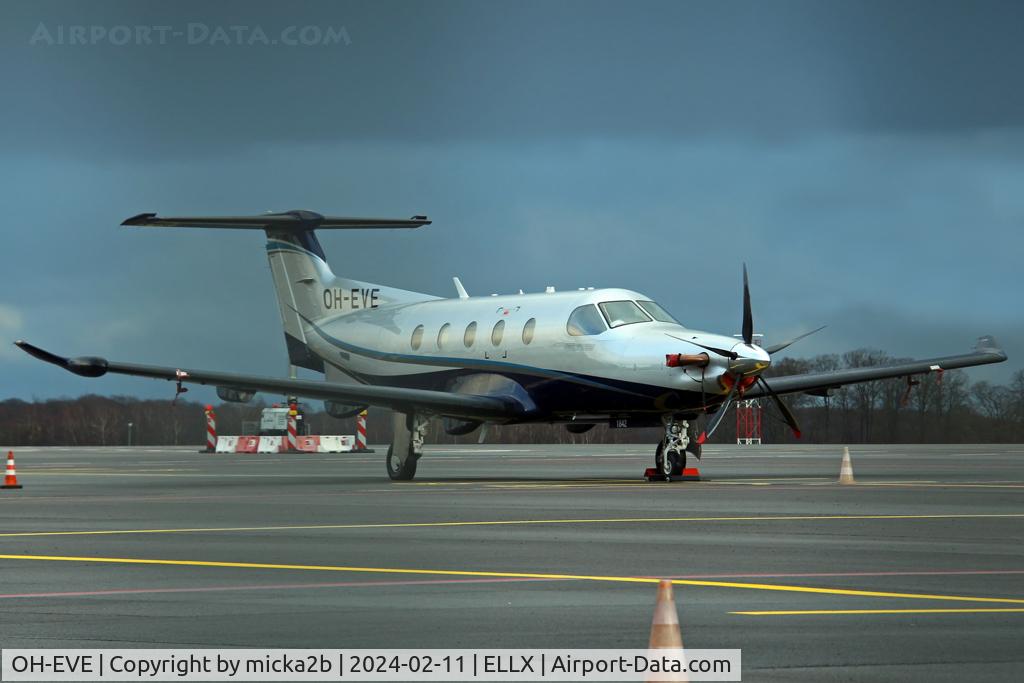 OH-EVE, 2018 Pilatus PC-12/47E C/N 1842, Parked