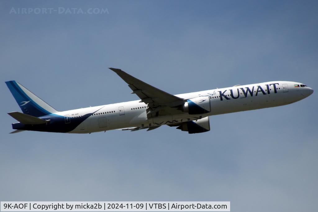 9K-AOF, 2017 Boeing 777-369/ER C/N 62564, Take off