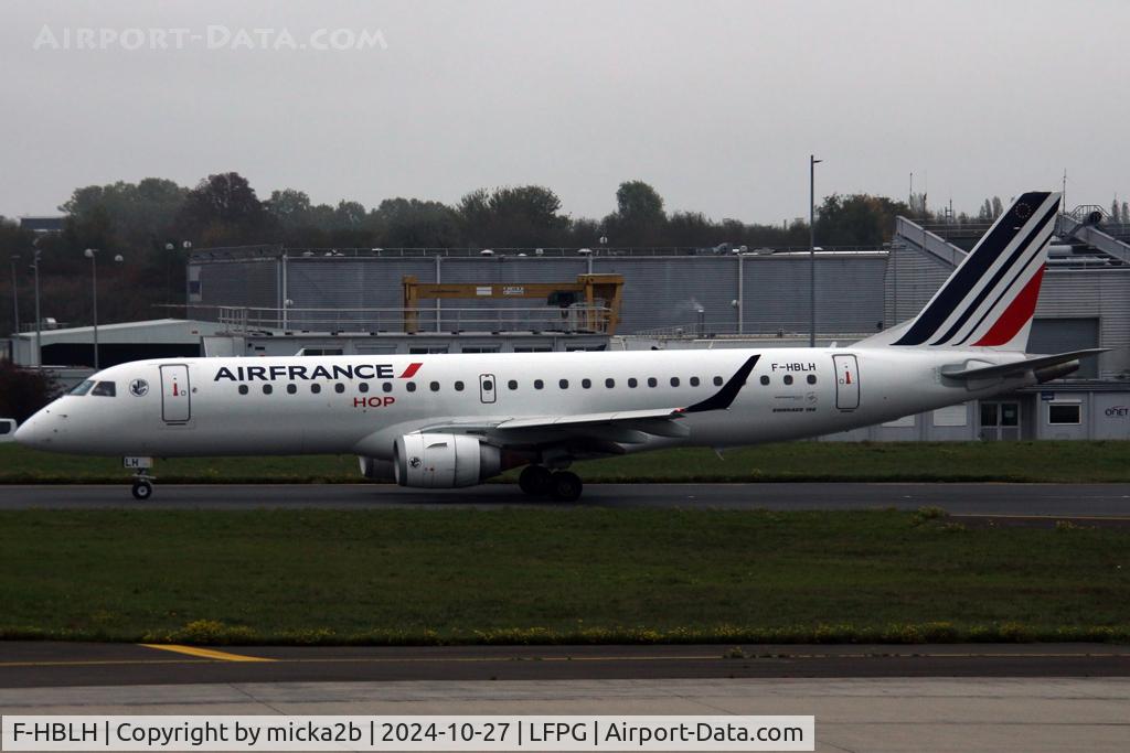 F-HBLH, 2009 Embraer 190LR (ERJ-190-100LR) C/N 19000266, Taxiing