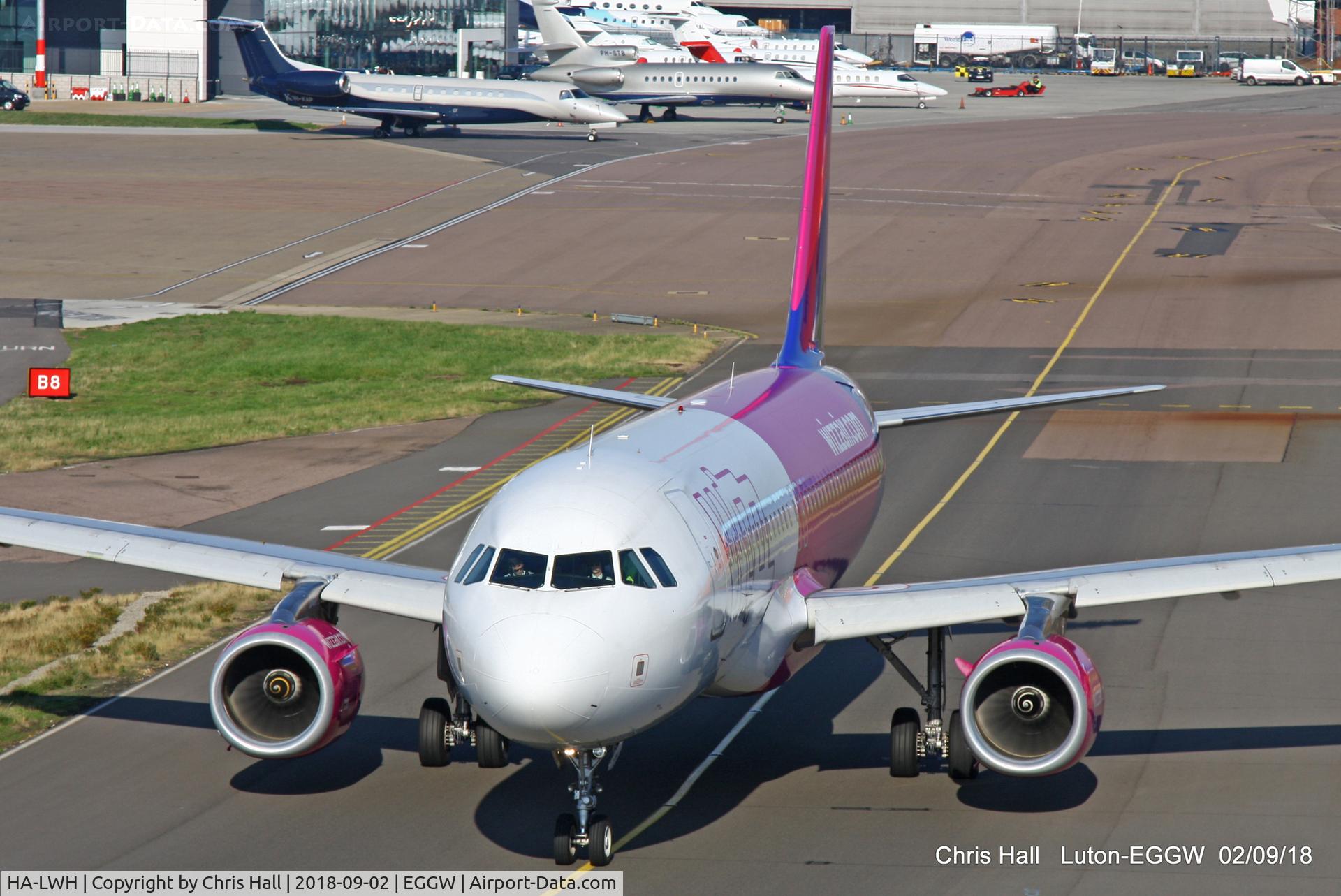 HA-LWH, 2011 Airbus A320-232 C/N 4621, Luton