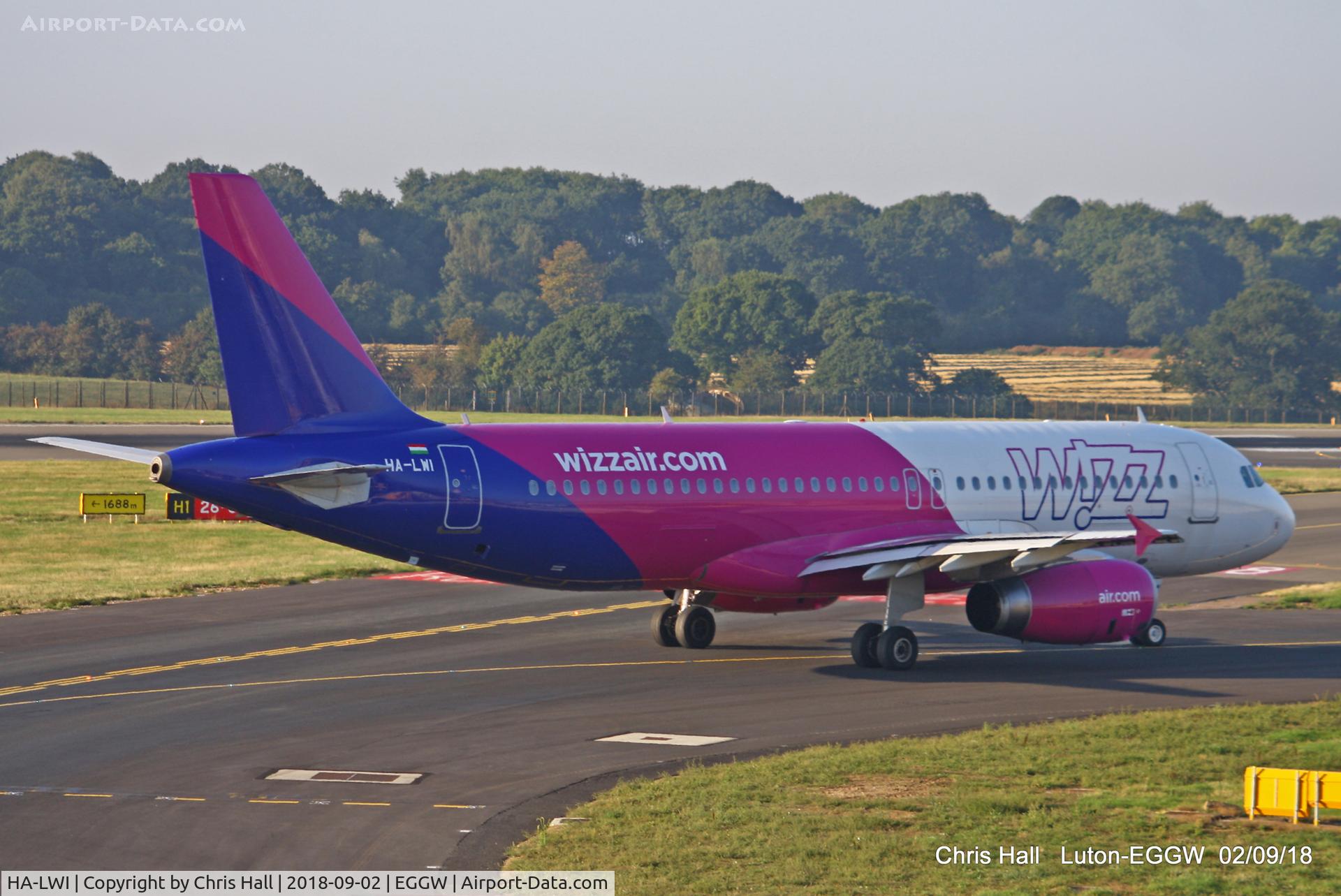 HA-LWI, 2011 Airbus A320-232 C/N 4628, Luton