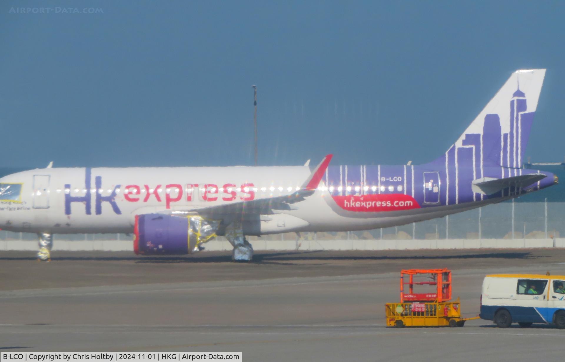 B-LCO, 2017 Airbus A320-271N C/N 7517, Parked at Hong Kong International