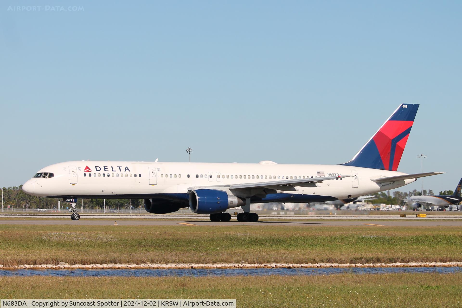 N683DA, 1993 Boeing 757-232 C/N 27103, Delta Flight 1395 taxis at Southwest Florida International Airport prior to flight to Hartsfield-Jackson Atlanta International Airport