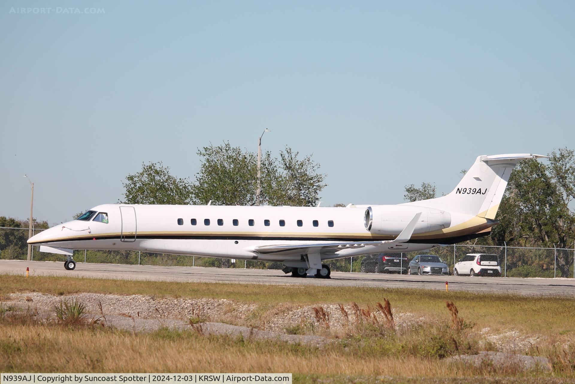 N939AJ, 2005 Embraer EMB-135BJ Legacy C/N 14500939, Embraer 939AJ  sits on the Private Sky ramp at Southwest Florida International Airport