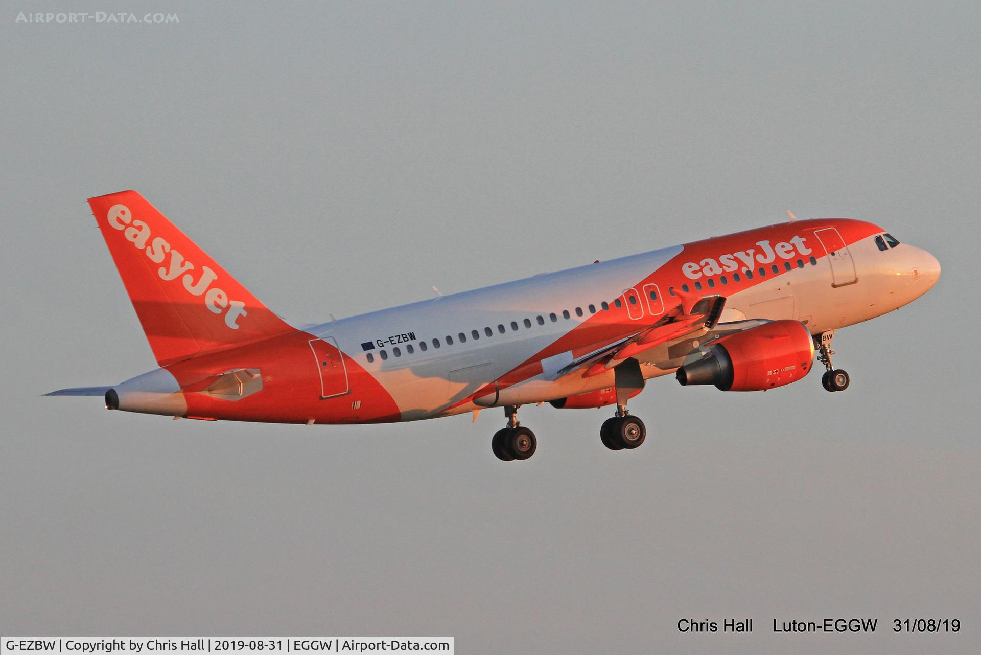 G-EZBW, 2007 Airbus A319-111 C/N 3134, Luton