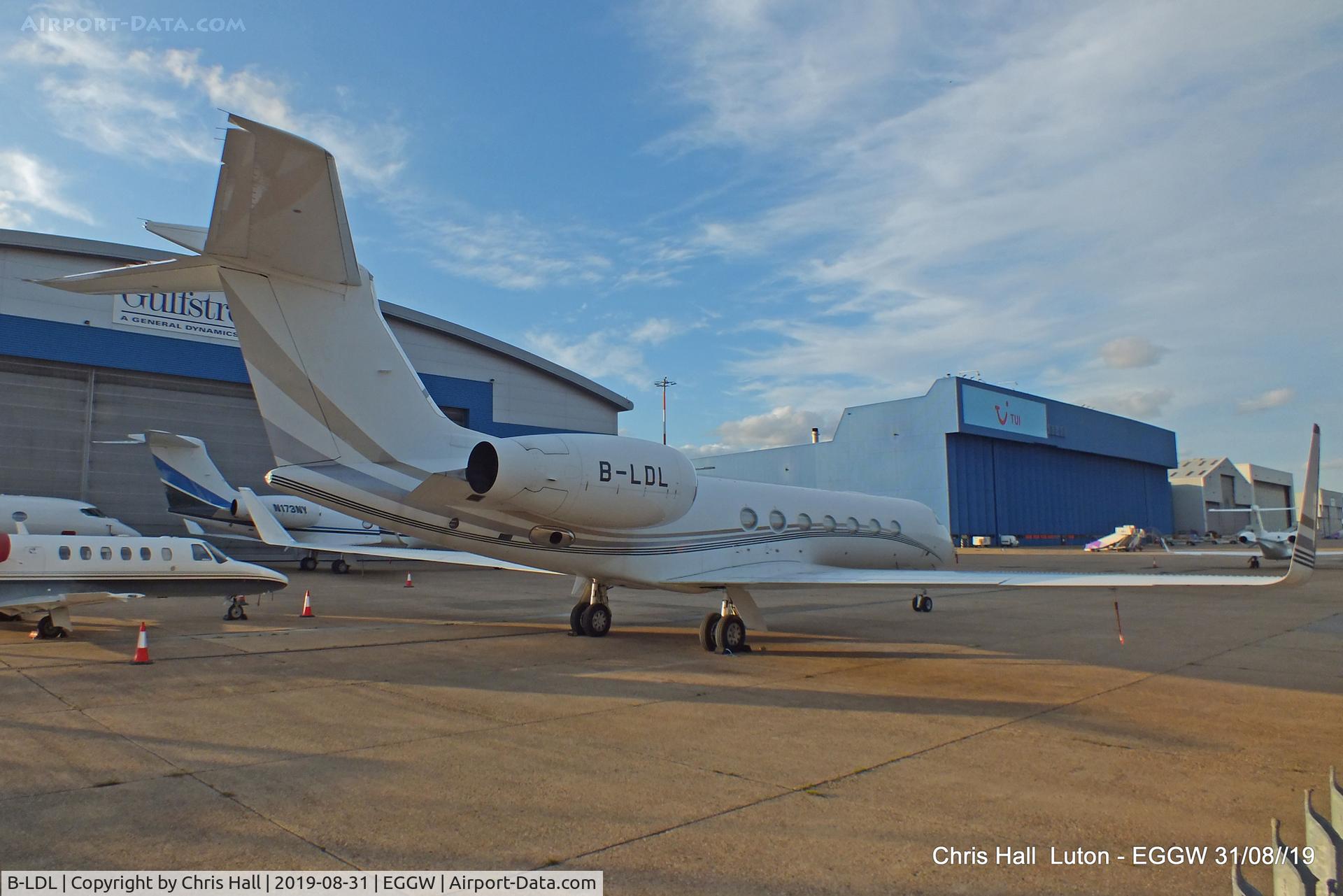 B-LDL, 2011 Gulfstream Aerospace GV-SP (G550) C/N 5335, Luton