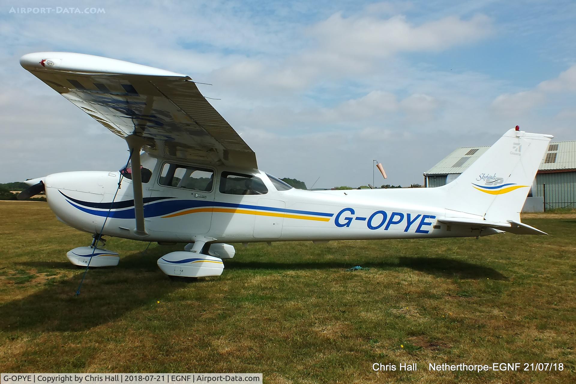 G-OPYE, 1998 Cessna 172S C/N 172S-8059, Netherthorpe