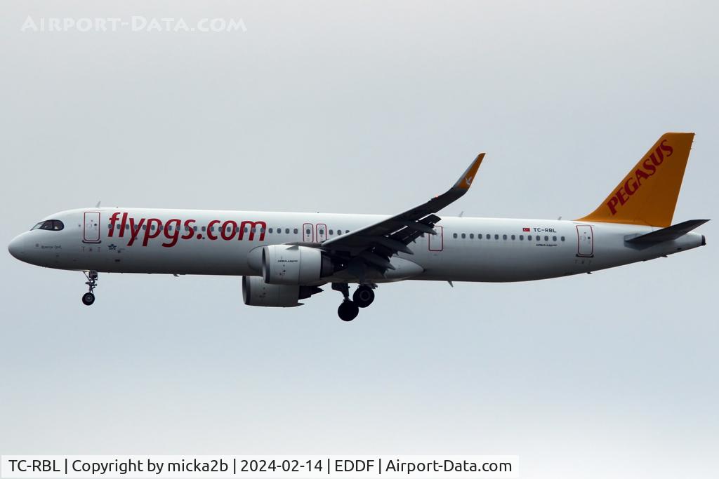 TC-RBL, 2022 Airbus A321-251 NX C/N 10611, Landing
