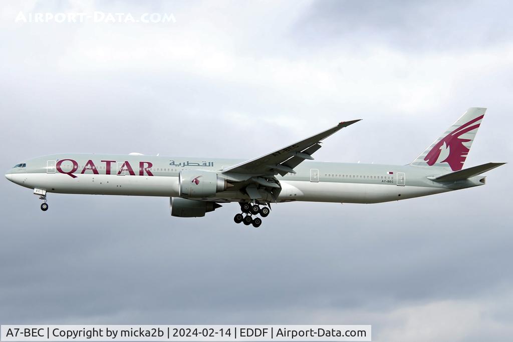 A7-BEC, 2014 Boeing 777-3DZ/ER C/N 43216, Landing