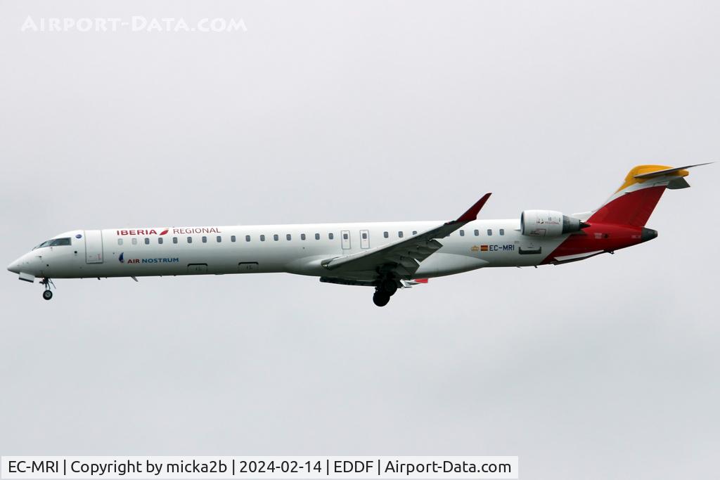 EC-MRI, 2017 Bombardier CRJ-1000 (CL-600-2E25) C/N 19056, Landing