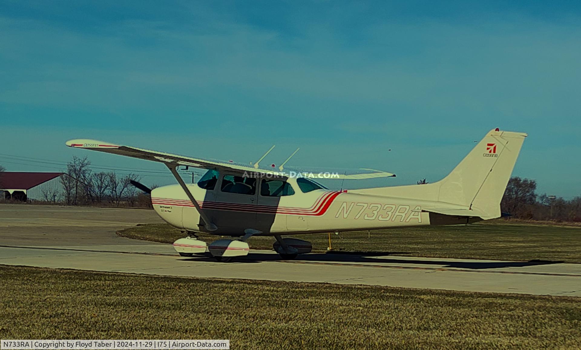N733RA, 1976 Cessna 172N C/N 17268479, Back from flying