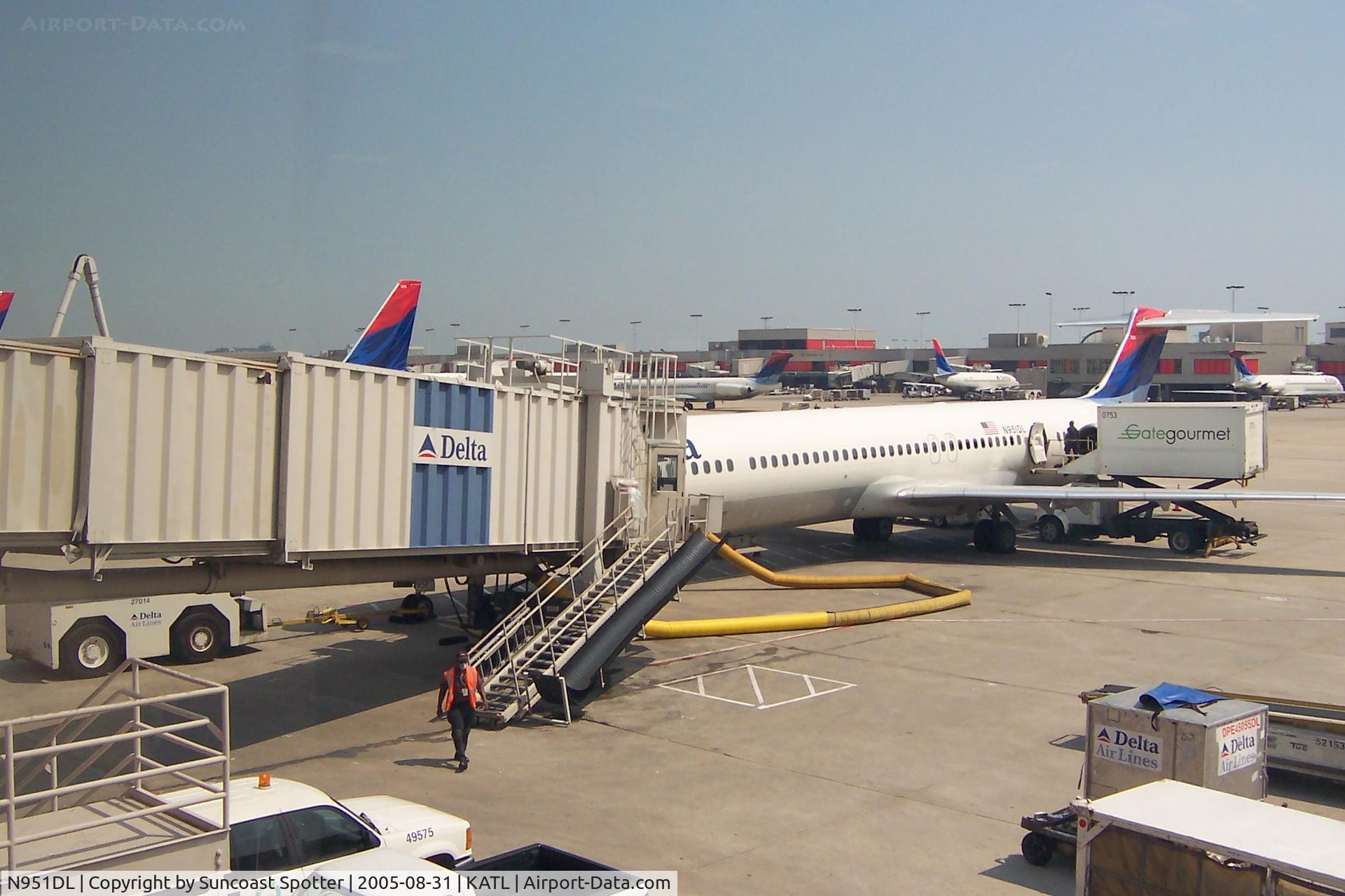 N951DL, 1990 McDonnell Douglas MD-88 C/N 49882, Delta Flight 861 from Atlanta to Sarasota