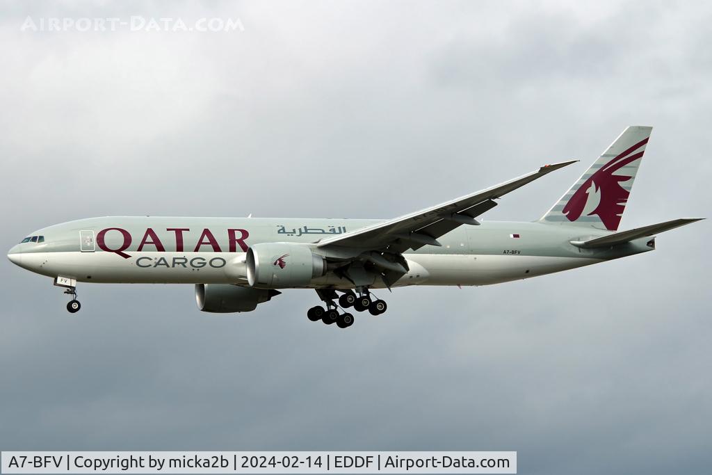 A7-BFV, 2020 Boeing 777-F C/N 66340, Landing