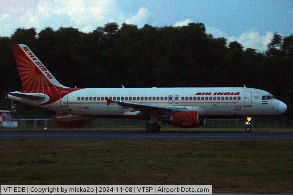 VT-EDE, 2010 Airbus A320-214 C/N 4236, Taxiing