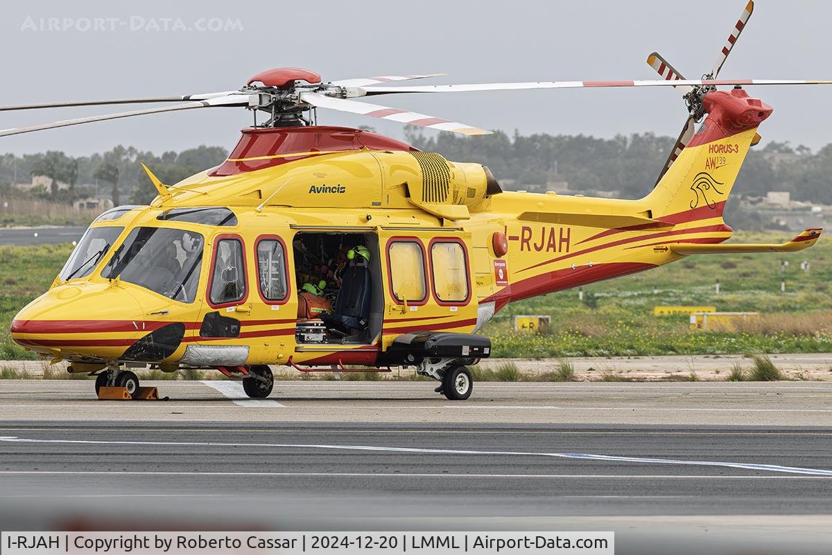 I-RJAH, 2017 Leonardo AW139 C/N 31780, Park 2