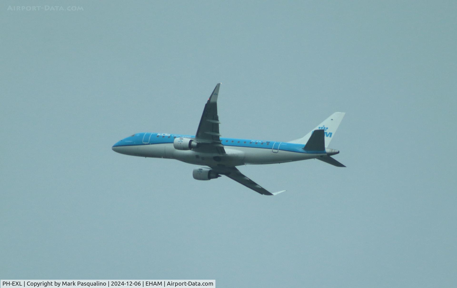 PH-EXL, 2017 Embraer ERJ-175STD (ERJ-170-200) C/N 17000633, ERJ-170-200