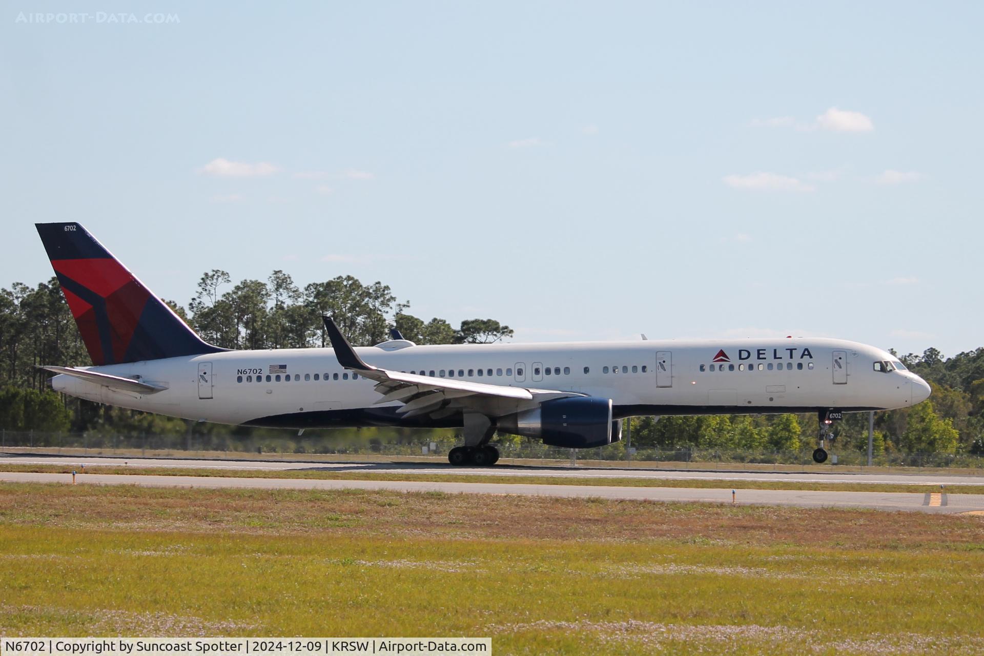 N6702, 1999 Boeing 757-232 C/N 30188, Delta Flight 1153 arrives on Runway 24 at Southwest Florida International Airport following flight from Hartsfield-Jackson Atlanta International Airport